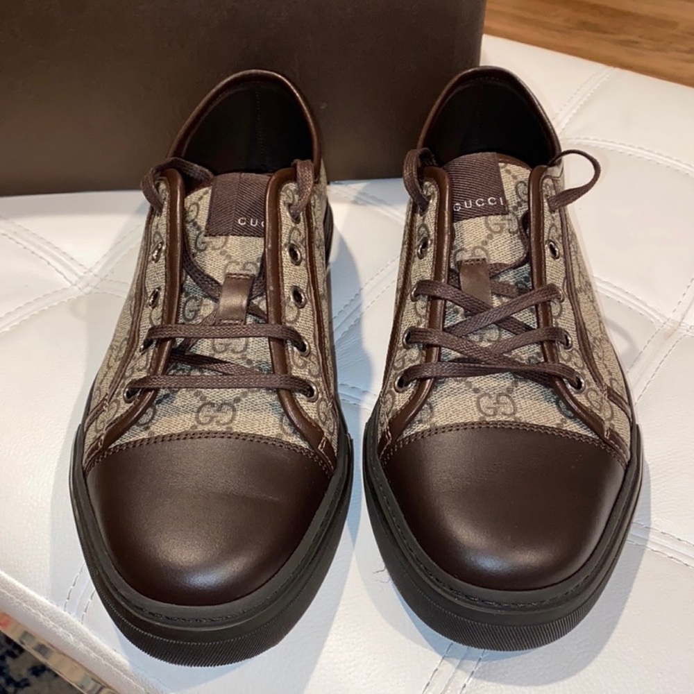New classic dark brown GG Gucci sneakers, size 7 1/2 Gucci men, US 8.5-9 men